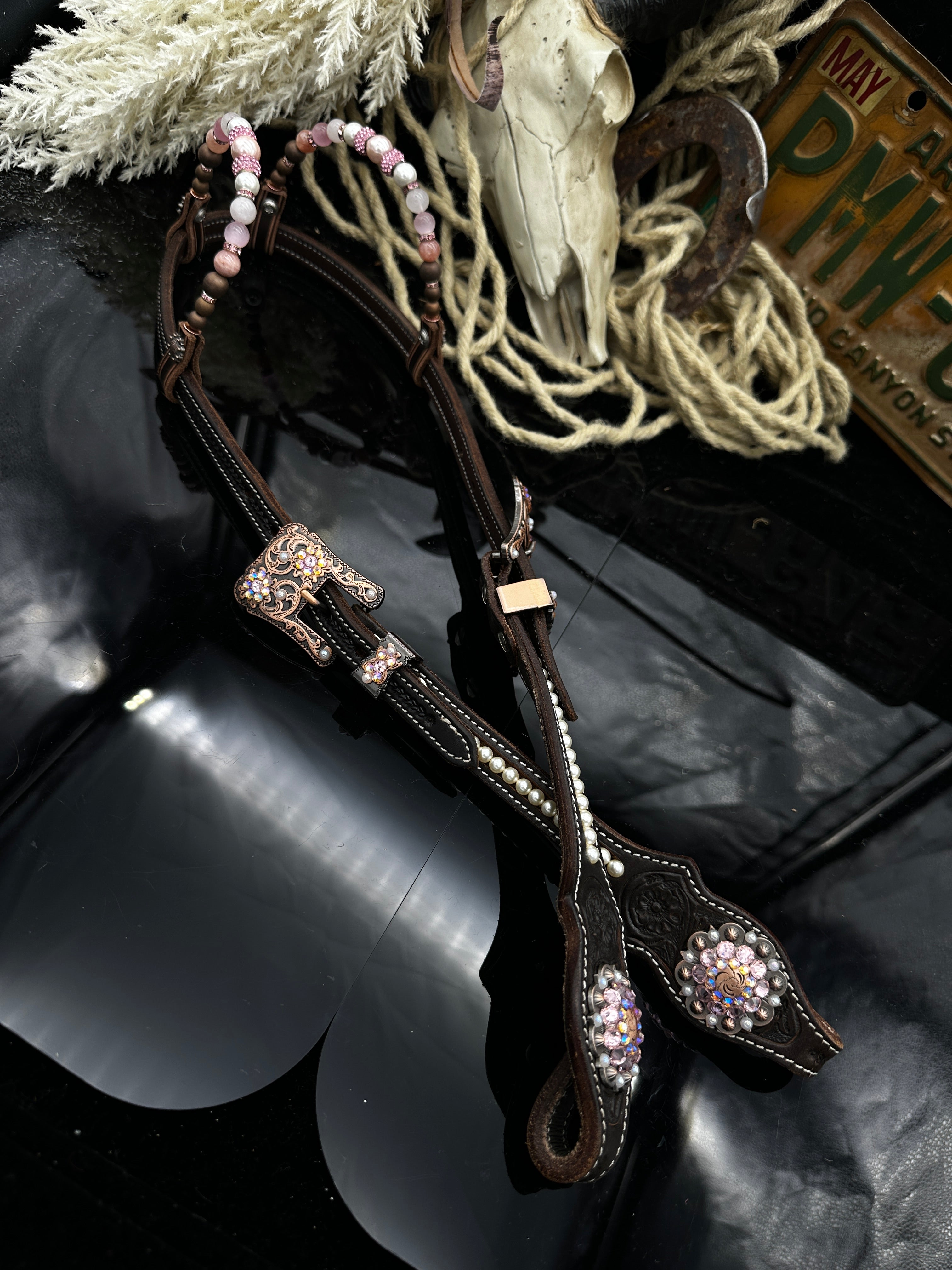 Eye-catcher Dark Chestnut Show Bridle - Pink & Swarovski pearls