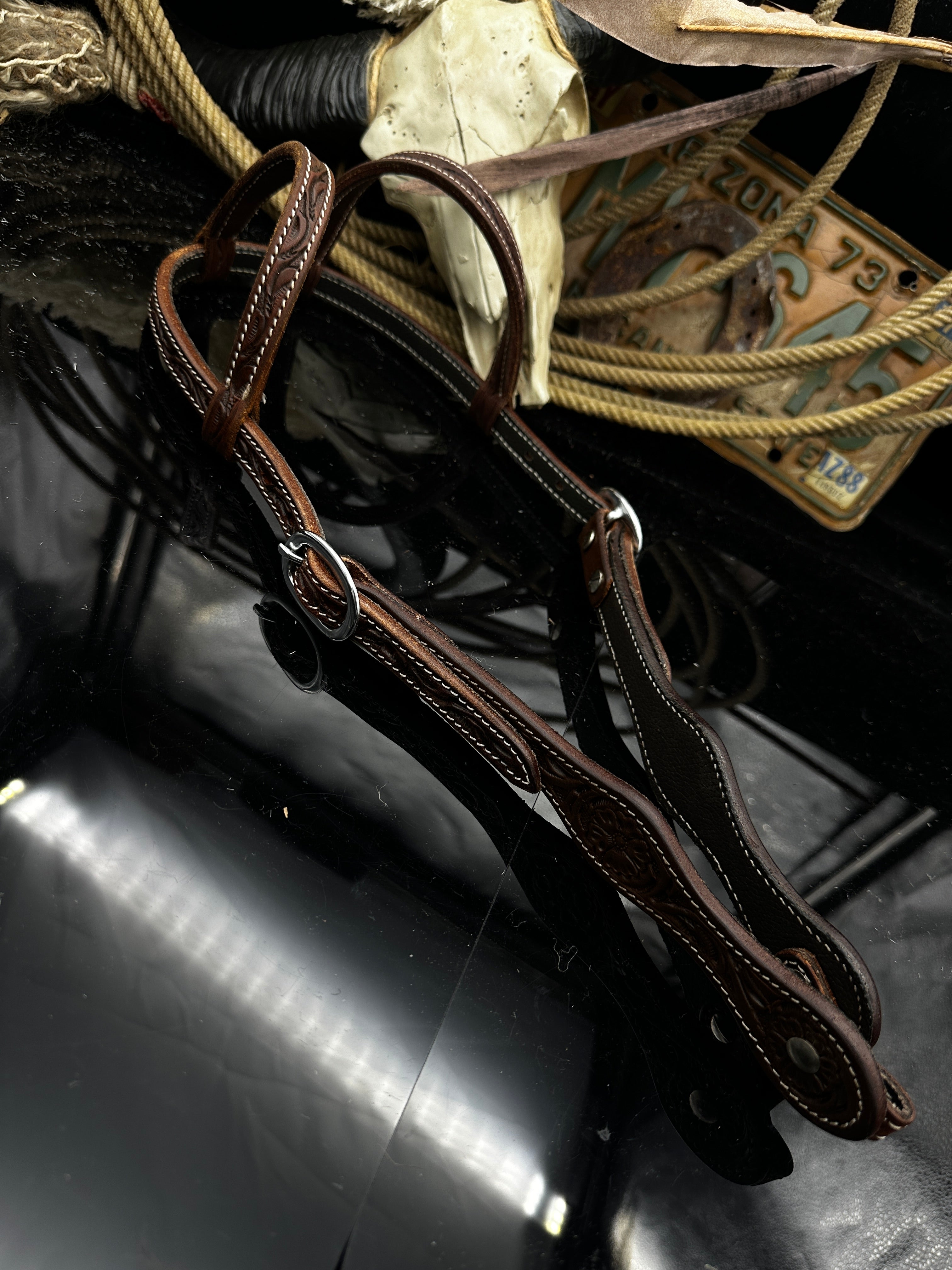 Basic | Dark chestnut | Floral tooled hoofdstel