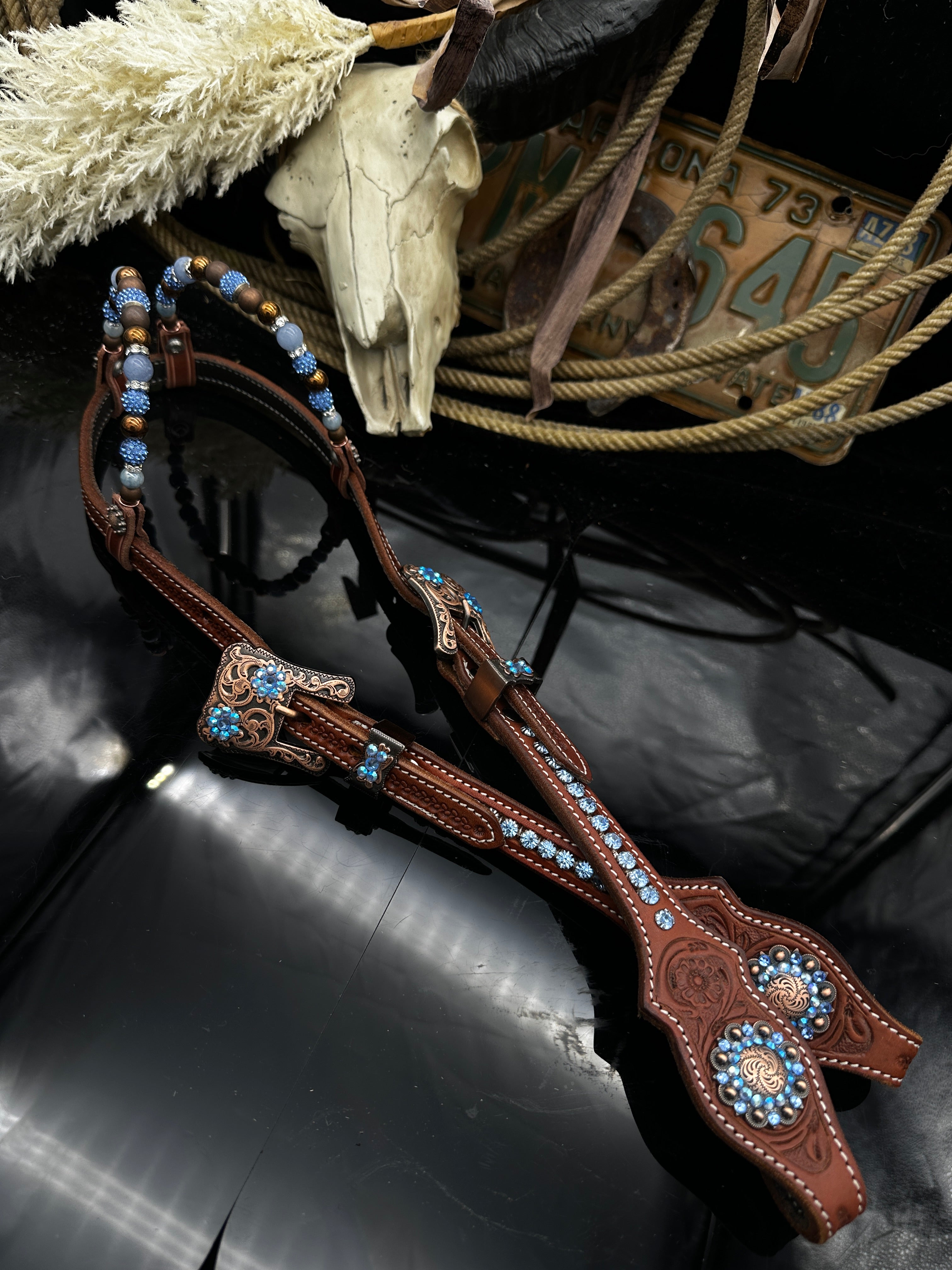 Showzaumzeug – Kastanienbraun | Hellblauer Glanz &amp; Kupferdetails