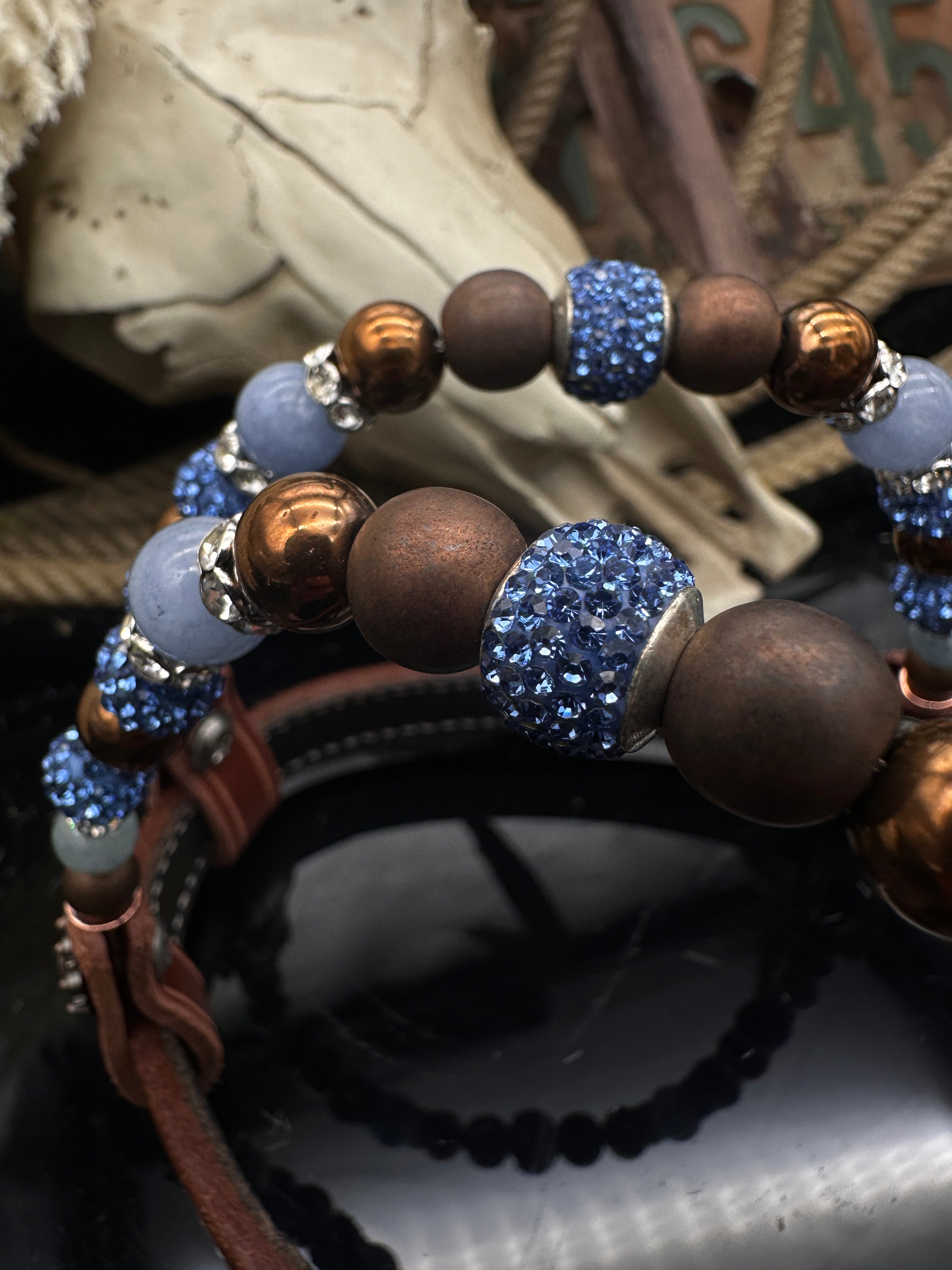 Showzaumzeug – Kastanienbraun | Hellblauer Glanz &amp; Kupferdetails