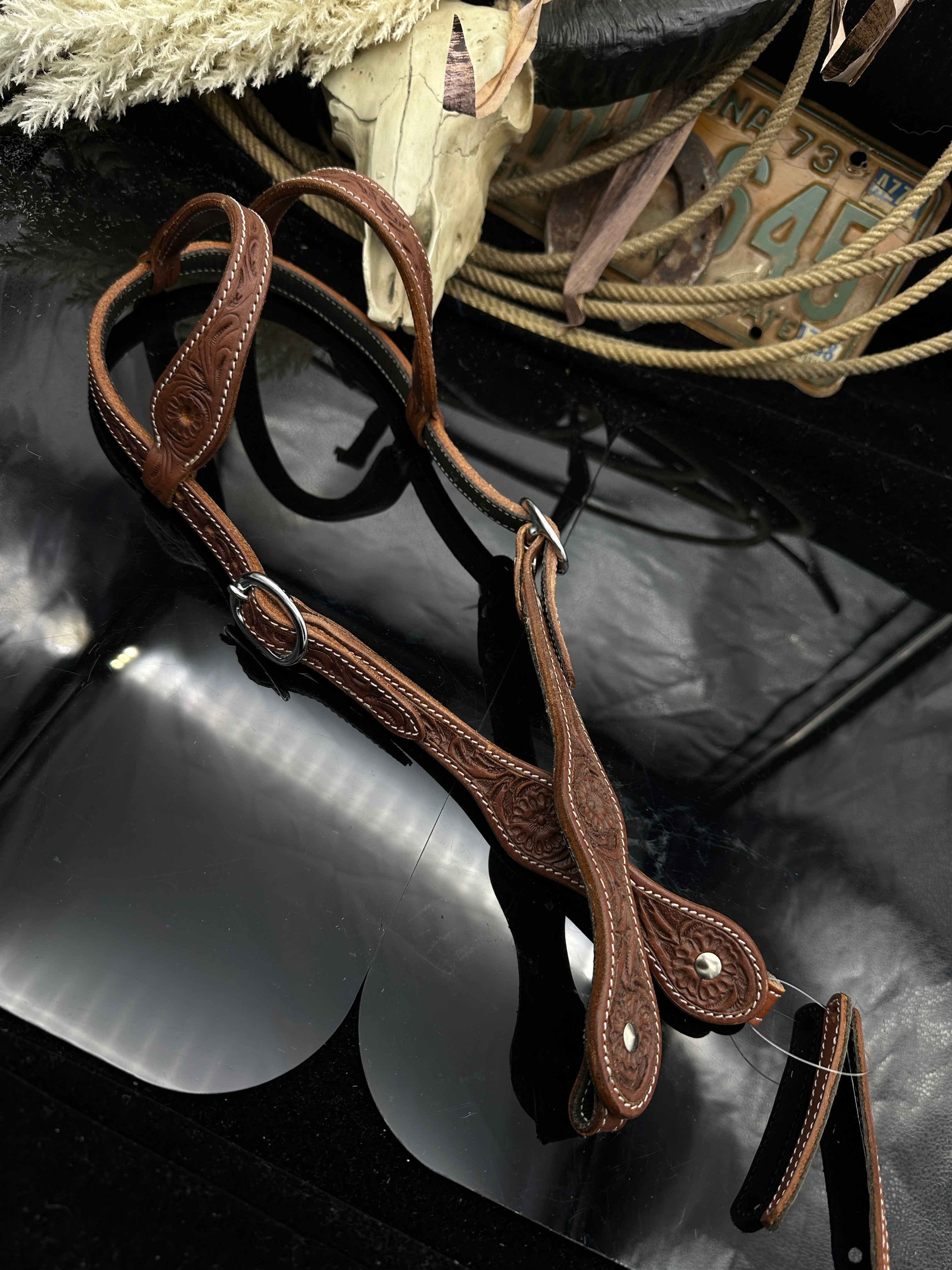 Baisc | Chestnut | Floral tooled hoofdstel