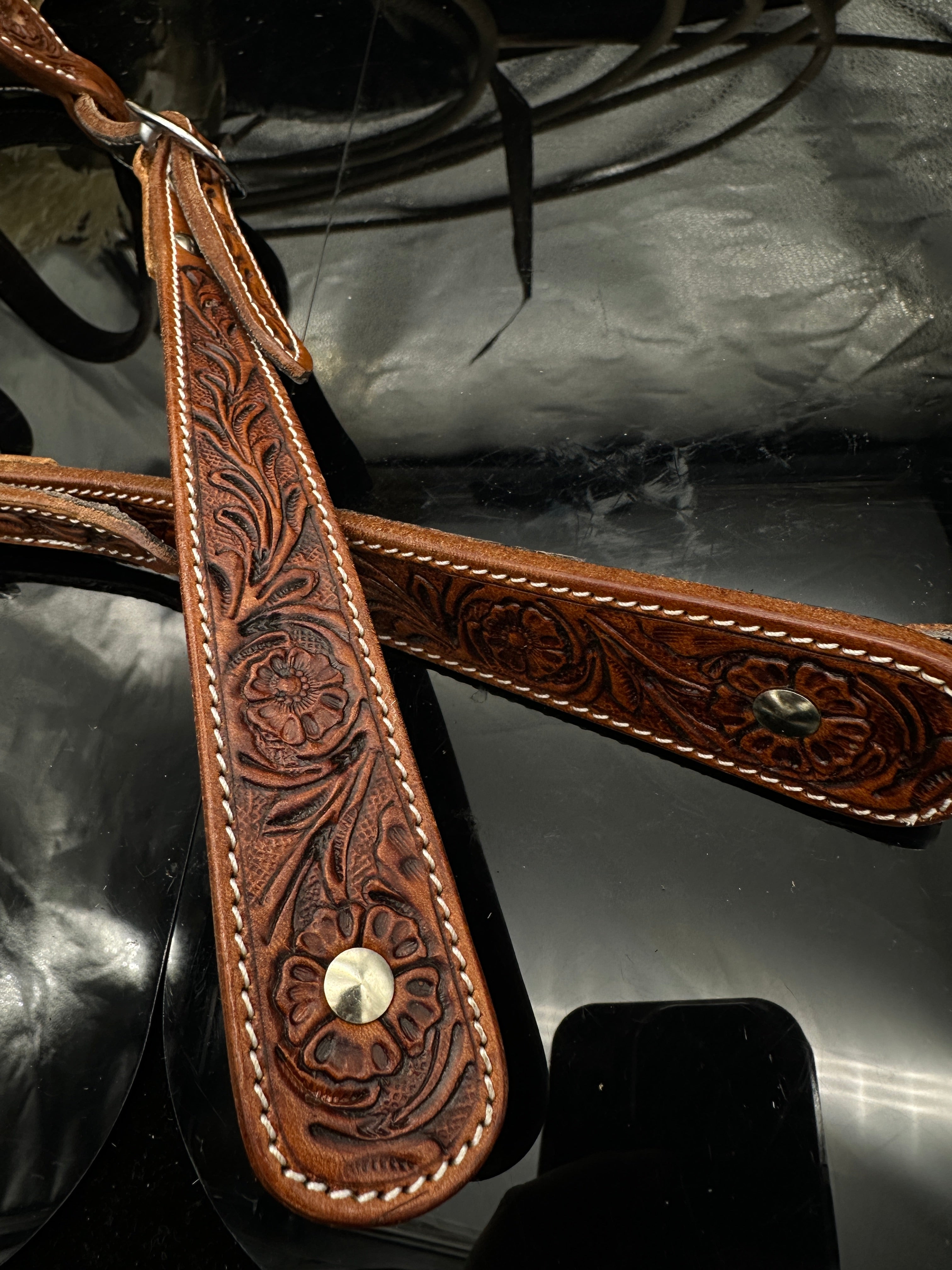 Basic | Antique Chestnut | Floral tooled hoofdstel