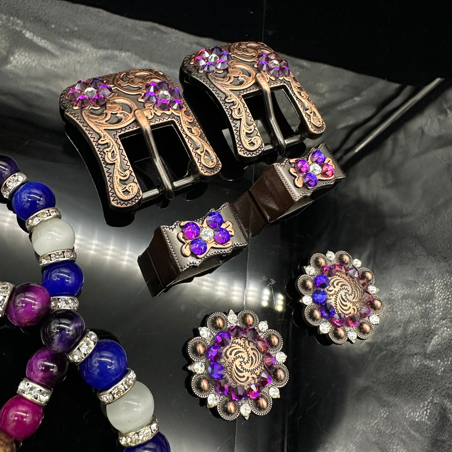Set Earjewels,  Concho's & buckle sets - Purple & pink