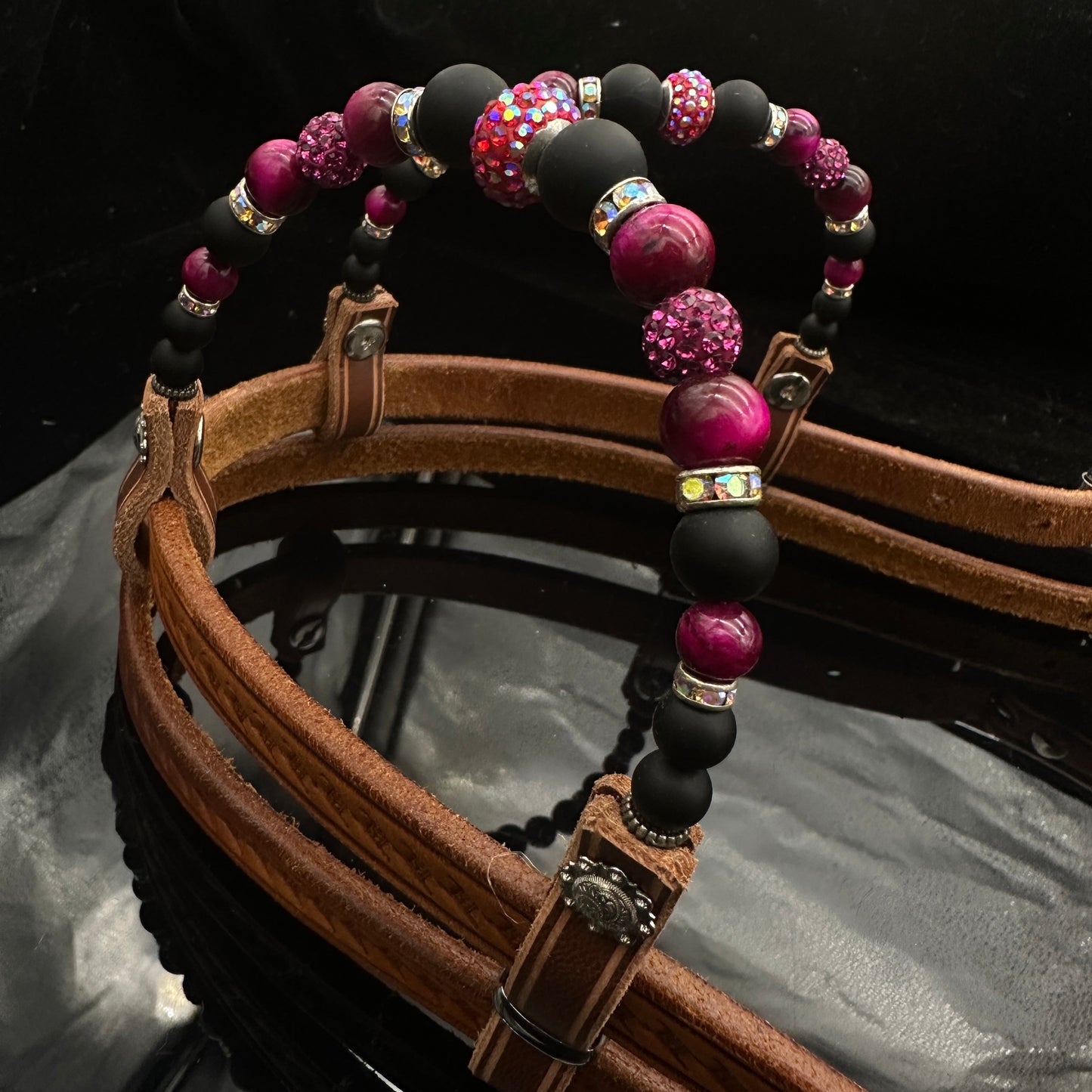 Sidepull, Chestnut double ear hoofdstel  - Rhinestones, pink & black.